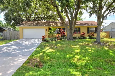 3846 Country Loop E, Lakeland, FL 33811