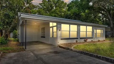105 Orange Ave, Winter Haven, FL 33880