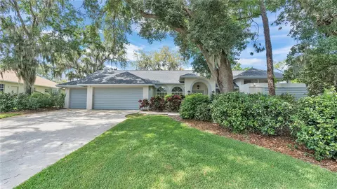 1903 Masters Way, Plant City, FL 33566