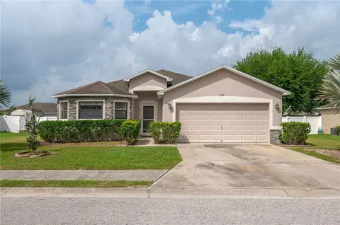 6914 Heatherbrook Dr, Lakeland, FL 33809