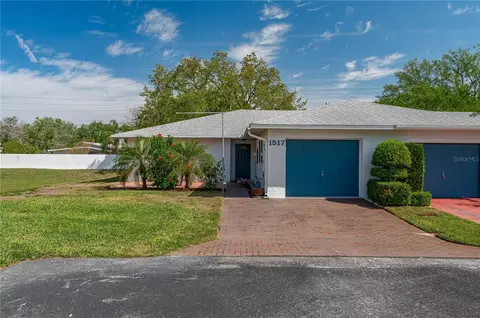 1517 Oakview Cir SE, Winter Haven, FL 33880