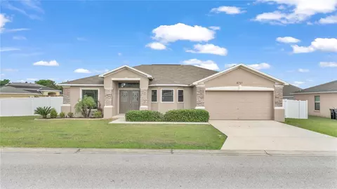 5731 Fischer Dr, Lakeland, FL 33812