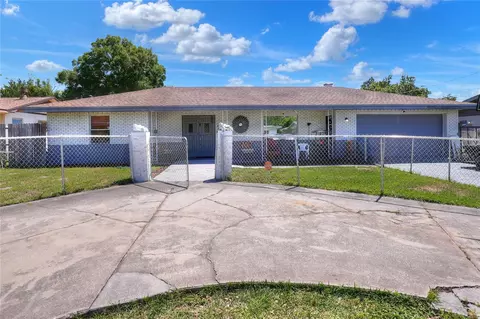 286 17th St NE, Winter Haven, FL 33881
