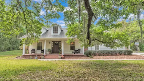 2203 Par Meadows Ln, Plant City, FL 33566