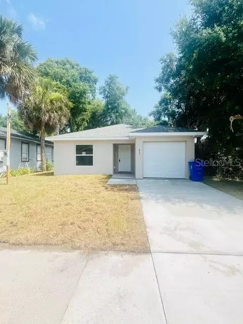 611 Pear St, Lakeland, FL 33815