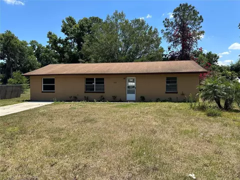 5116 Martin Luther King Dr, Bowling Green, FL 33834