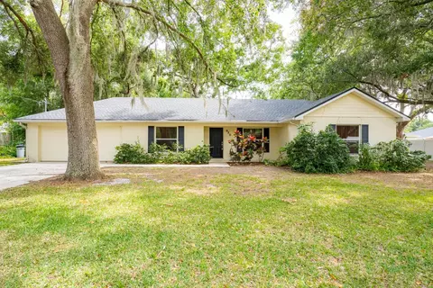 920 Hicks Rd, Lakeland, FL 33813
