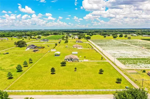 4110 Nesmith Rd, Plant City, FL 33567