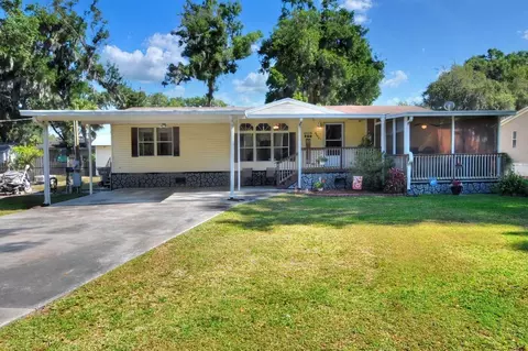 4693 Hammock Ridge Dr, Mulberry, FL 33860