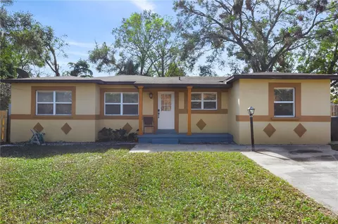 205 Lakeview Ave, Seffner, FL 33584