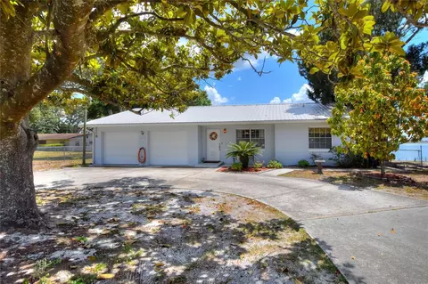 1402 Eagle Ave, Eagle Lake, FL 33839
