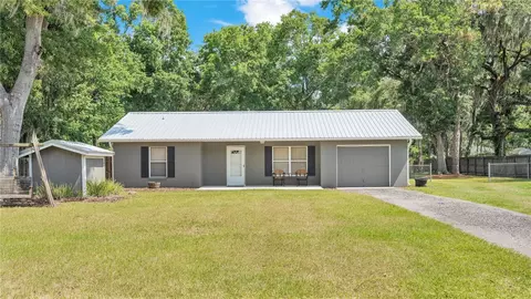 4203 Meadowview Dr, Lakeland, FL 33810