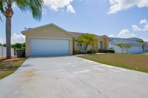 6568 Crews Vue Loop, Lakeland, FL 33813