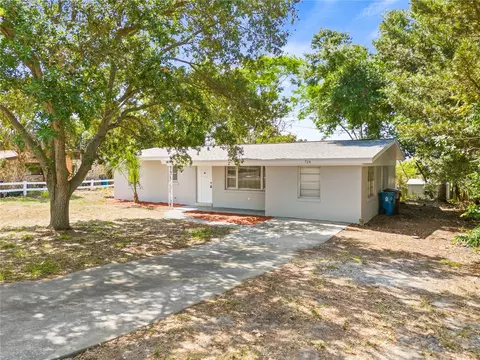 724 Hillside Ave, Lake Wales, FL 33853