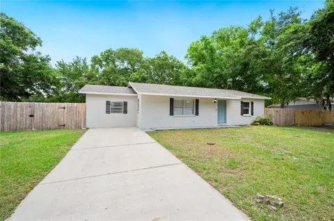 2014 W Willow Dr, Plant City, FL 33566