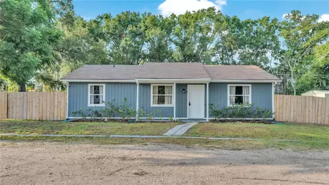 4450 Fox Creek Dr S, Mulberry, FL 33860