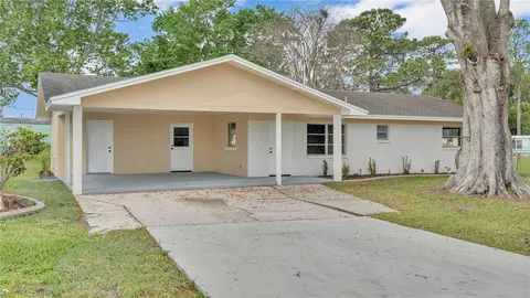 235 Woodfern Dr, Winter Haven, FL 33881
