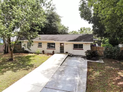 37234 Nicole Ave, Zephyrhills, FL 33541