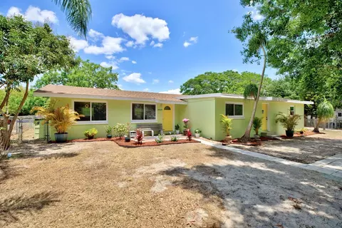 1150 Rialto Ave, Sebring, FL 33870