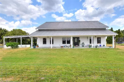 4109 E Knights Griffin Rd, Plant City, FL 33565