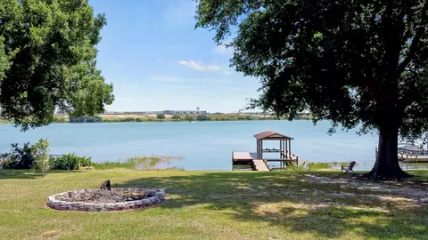 5683 Old Berkley Rd, Auburndale, FL 33823