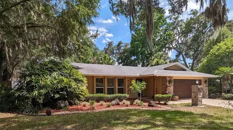 122 Oak Sq S, Lakeland, FL 33813