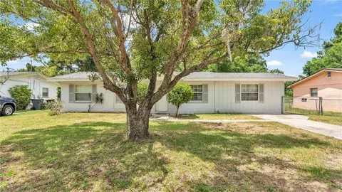 521 Marianna Rd, Auburndale, FL 33823
