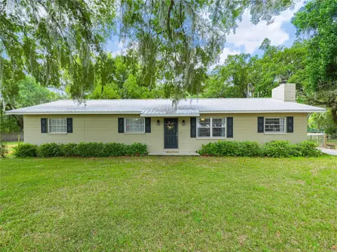 2205 Williams Rd, Plant City, FL 33565