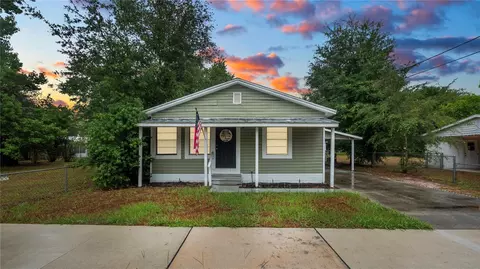 5546 5th St, Zephyrhills, FL 33542