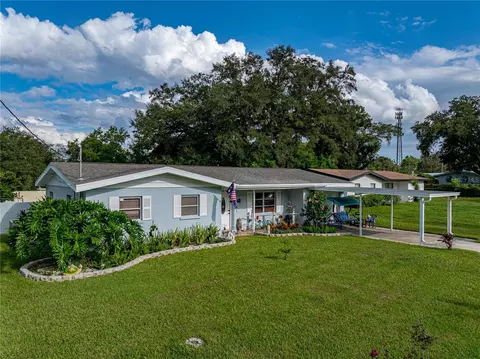 908 N Crystal Ter, Plant City, FL 33563