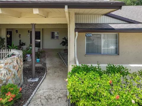 1209 16th Cir SE #1209, Largo, FL 33771