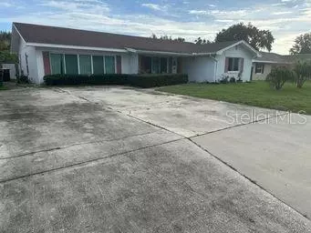 124 Sandburg Ln, Winter Haven, FL 33884