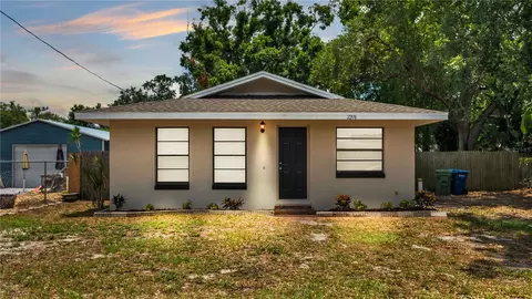 2208 Avenue F NW, Winter Haven, FL 33880