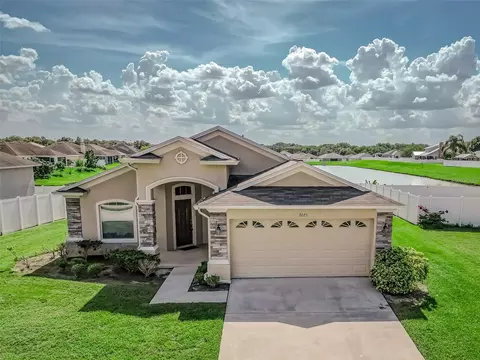 7073 Heatherbrook Dr, Lakeland, FL 33809