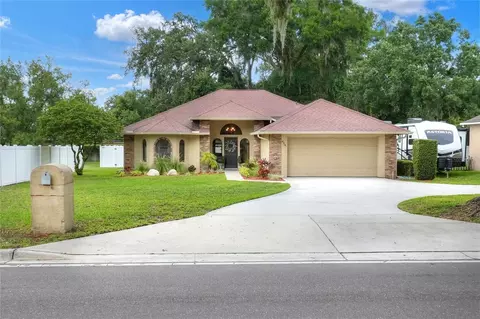 808 Mendonsa Rd, Plant City, FL 33563