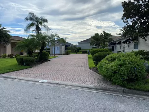339 Cruisers Dr, Polk City, FL 33868
