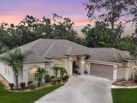 6502 Crescent Lake Dr, Lakeland, FL 33813