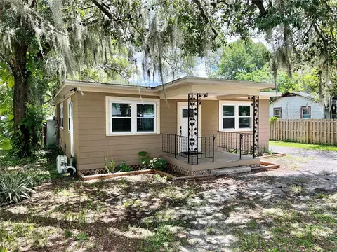 5514 12th St, Zephyrhills, FL 33542
