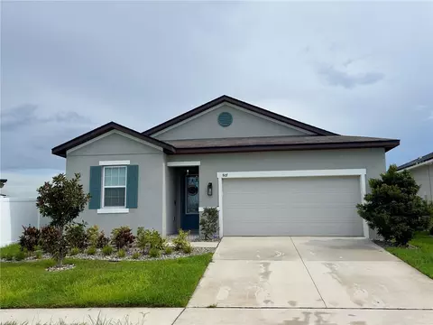 807 Spring Park Ln, Auburndale, FL 33823