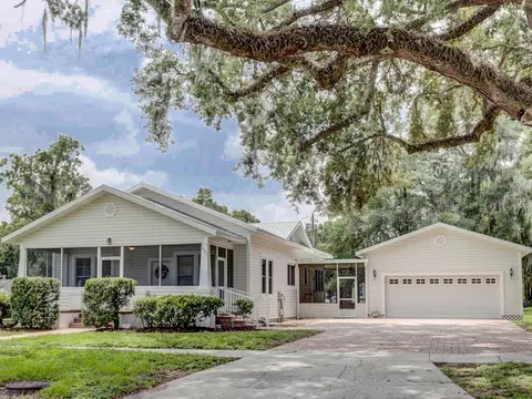 405 E Lemon St, Bartow, FL 33830