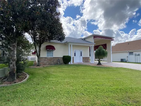 329 Motorcoach Dr S, Polk City, FL 33868