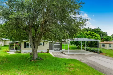 335 Clearwater Ave, Polk City, FL 33868