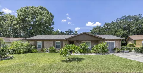 733 Ponderosa Dr E, Lakeland, FL 33810