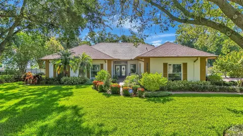 3904 Cheverly Dr E, Lakeland, FL 33813