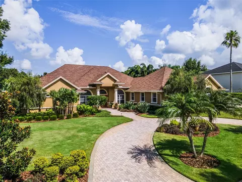 216 W Mclean Pt, Winter Haven, FL 33884