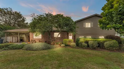 2035 Nottingham Rd, Lakeland, FL 33803