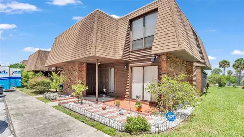 1836 N Crystal Lake Dr #10, Lakeland, FL 33801
