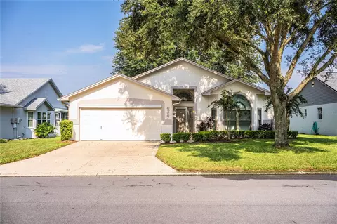 6227 Crane Dr, Lakeland, FL 33809