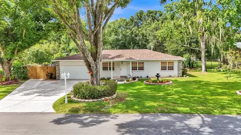 2341 Maple Hill Dr, Lakeland, FL 33811