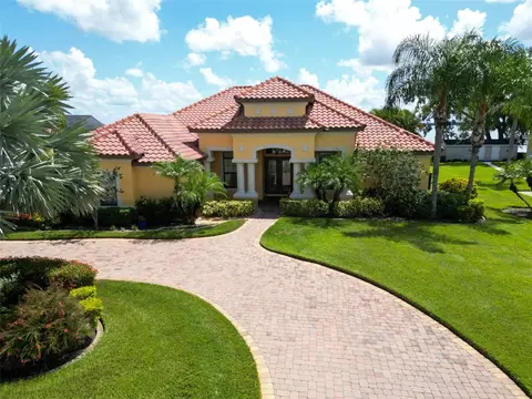 341 Hamilton Shores Dr NE, Winter Haven, FL 33881